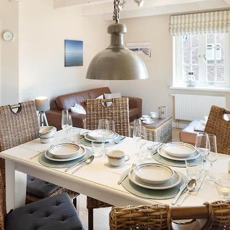 Ankerplatz * 里斯特